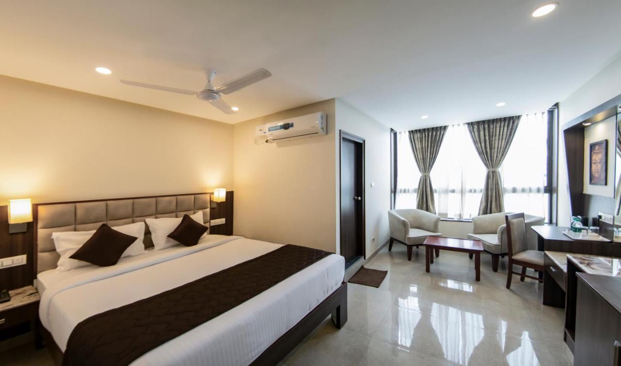 Hotel Dasya - Formerly Nice Stay The Business Hotel Bangalore Buitenkant foto