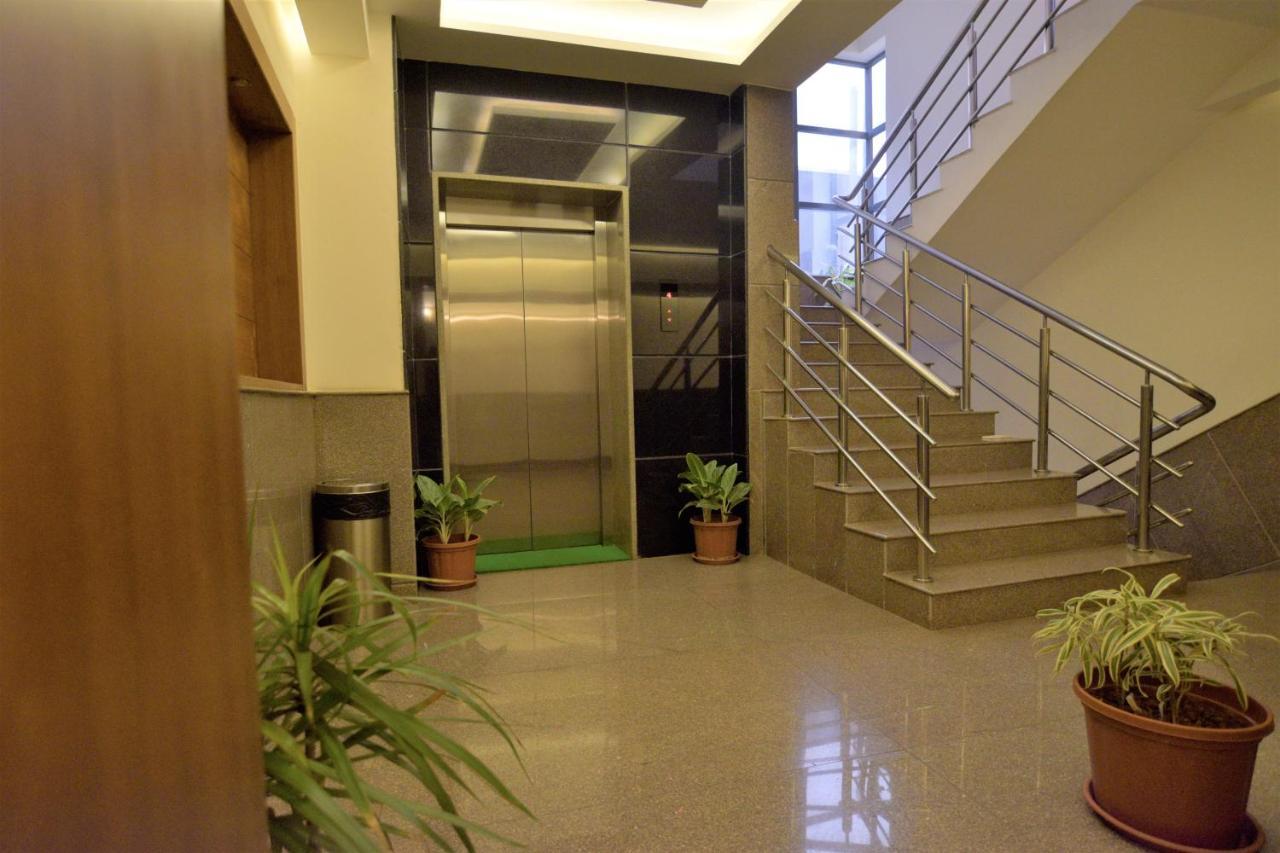 Hotel Dasya - Formerly Nice Stay The Business Hotel Bangalore Buitenkant foto