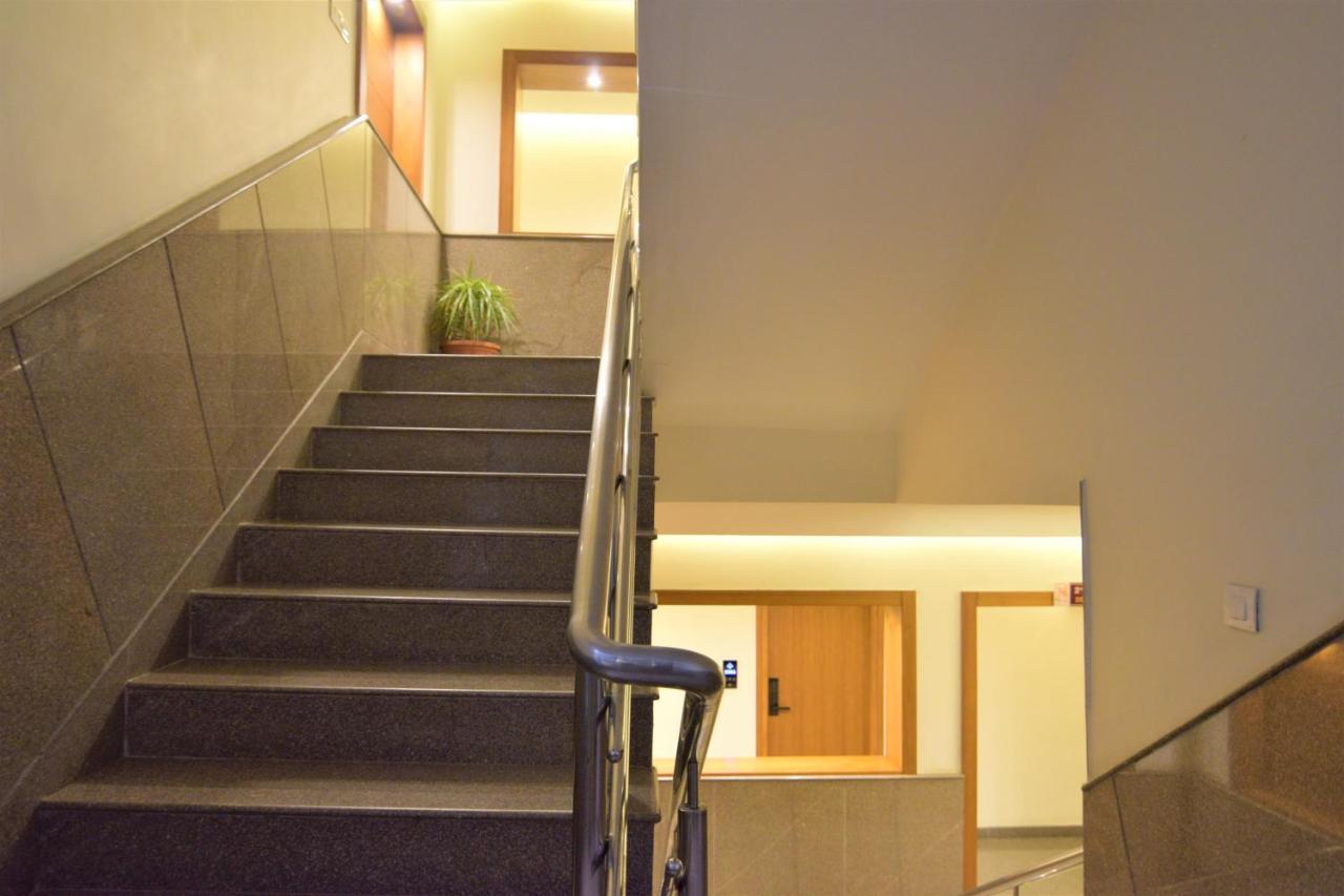 Hotel Dasya - Formerly Nice Stay The Business Hotel Bangalore Buitenkant foto