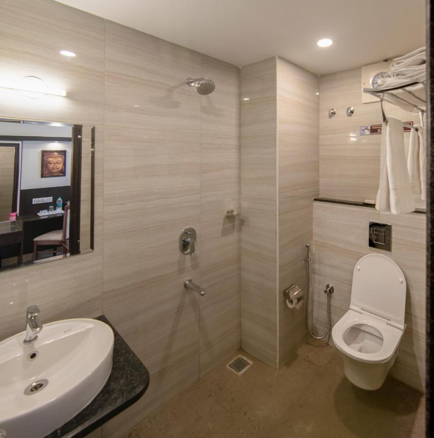 Hotel Dasya - Formerly Nice Stay The Business Hotel Bangalore Buitenkant foto